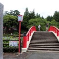 太鼓橋と賀茂神社石碑