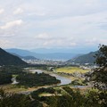 写真: 千曲川と上田市を見渡せる岩鼻からの絶景