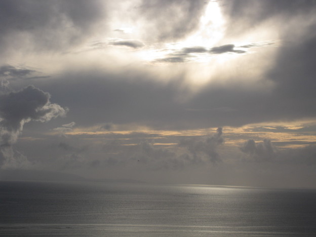 写真: シルバーの海
