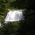 写真: 敷島の滝