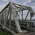淀川橋りょう（赤川鉄橋）の北端で大阪市街を望む