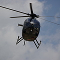 写真: OH-6D　オスカー　前面下側から