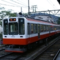 写真: リバイバル塗装の箱根登山鉄道クモハ1000形(ベルニナ号)