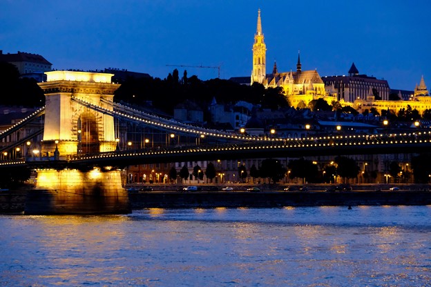 夜もまた美しい街-Budapest, Hungary