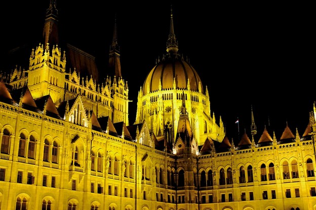 民主化の象徴-Budapest, Hungary