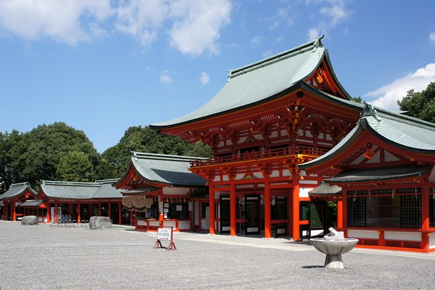 写真: 滋賀　近江神宮　境内-wiki