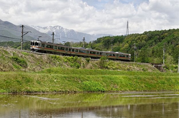 写真: まるで、登山鉄道。