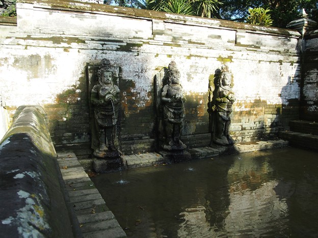 女神ウィジャダリ象 -ゴア・ガジャ-／Wijadari Statue -Goa Gajah-