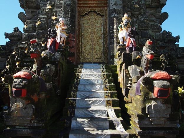 中門：コリ・アグン -ウルン・ダヌ・バトゥール寺院-／Inner Gate：Kori Agung -Pura Ulun Danu Batur-