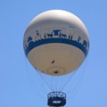 写真: 気球 -水原華城-／Balloon -Hwaseong Fortress-)￥