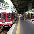 写真: 神戸電鉄 1370形 1372Fと5000系 5004F