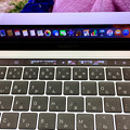 新MacBook Pro 13インチ Touch Bar搭載モデル - 3：Touch Bar（写真アプリ）
