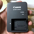 写真: Canon SX730 HS No - 10：付属のバッテリーチャージャー