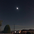 iPhone 8で撮った、並んで輝く月と火星 - 2