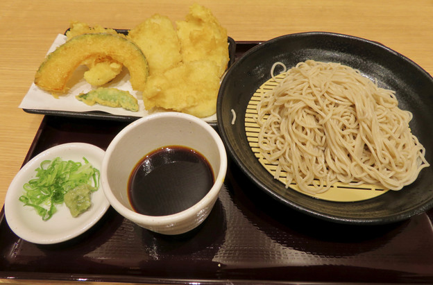 写真: 大須商店街：天ぷらとソバが美味しかった「はね天」 - 1