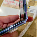 写真: Galaxy Z Flip No - 15：半分折り畳み時のヒンジ部