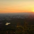 弥勒山山頂から夕焼けと名古屋方面の景色