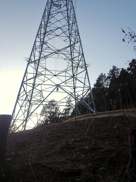 写真: 完成したと見られる、ふれあいの森のリニア中央線用の送電線鉄塔 - 6