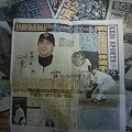 写真: 慶應野球部の優勝時には慶應スポーツのみならず一般紙でも彼のコメントが求められる
