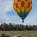 写真: 気球に乗って、、、