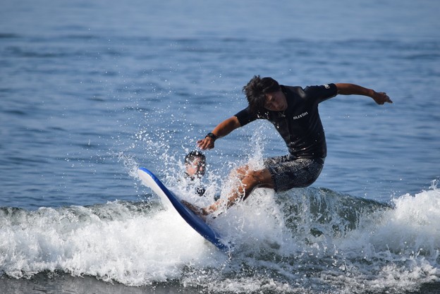 写真: 弱いオフショアの湘南・鵠沼海岸 #湘南 #藤沢 #海 #波 #wave #surfing #mysky #beach