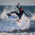 写真: 夕方の湘南・鵠沼海岸の波は腹から胸サイズ #湘南 #藤沢 #海 #波 #wave #surfing #mysky