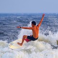 写真: 夕方の湘南・鵠沼海岸の波は腰から腹サイズ #湘南 #藤沢 #海 #波 #wave #surfing #mysky #beach