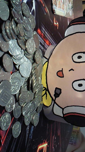 写真: 百円玉になりました〜(^O^) でも、本当に百枚あるのかな？ 一枚づつ数え...