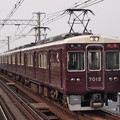 写真: 阪急7000系特急　　阪急神戸線神崎川駅04