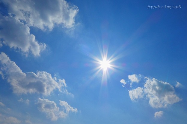 葉月ちゃんAug 1, start. Blue sky sunshine cloud all the summer beautiful sky〜青空太陽雲、夏空