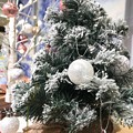 17:10雪が降り積もるリアルで“お値段以上”のクリスマスツリー〜旅の途中の夜Xmas雑貨観てるだけで小さな幸せ穏やか…ホントは飾りたいけど…1年中Xmasなら買ってた〜純白、雪のsnow tree