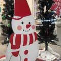 Photos: 18:19Snowman with Xmas Tree x2〜バケツお帽子被って赤でコーディネートお洒落スノーマントリオ！ツリー従えて歌います♪We wish a Merry Christmas