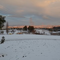 写真: 朝焼けと雪