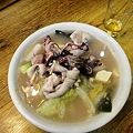 写真: 青島、お昼御飯のタコ鍋