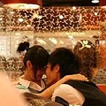 素人小姐レストラン内でキス連発（笑） (11)