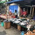 写真: ヤンゴン路上市場とカラフル市場 (3)