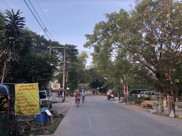 写真: １２月１６日　ヤンゴンの朝 (16)