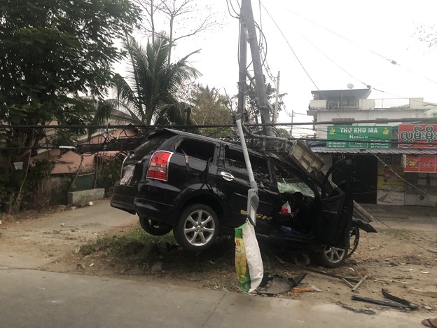 ヤンゴンで事故 (3)