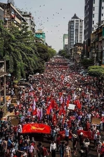 ミャンマーのデモ (2)