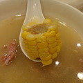 写真: 博多新記　スープのトウモロコシ