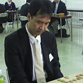 写真: プロ棋士に挑戦コーナー。畠山鎮七段