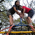 写真: 駒沢公園なふ 子供たち元気に半袖！