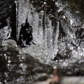 写真: 氷の飛沫