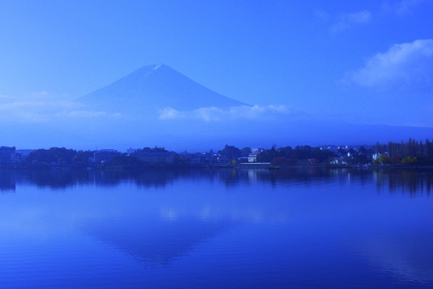 河口湖と富士山 　壁紙にしました。 (#^.^#)