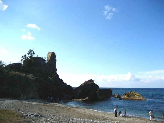 曽々木海岸(5)　窓岩