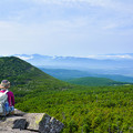 写真: 縞枯山展望台からの景色