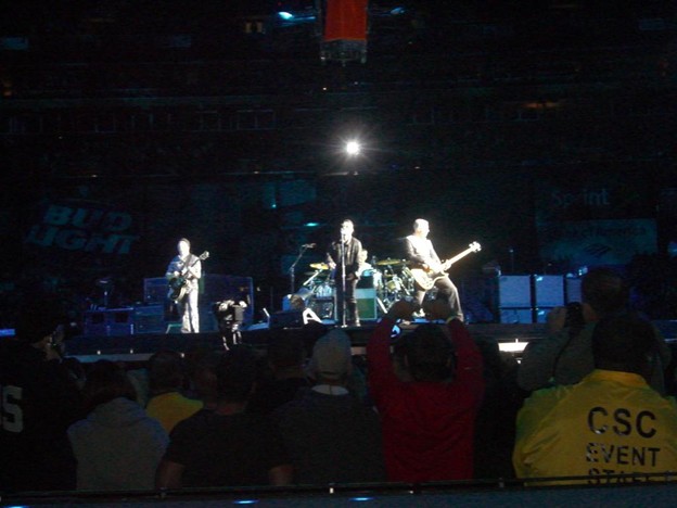 06-2009-09-29_U2_Magnificent (12)_R