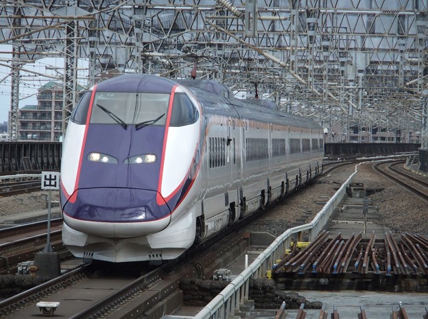 写真: 山形新幹線E3系2000番台　L72編成