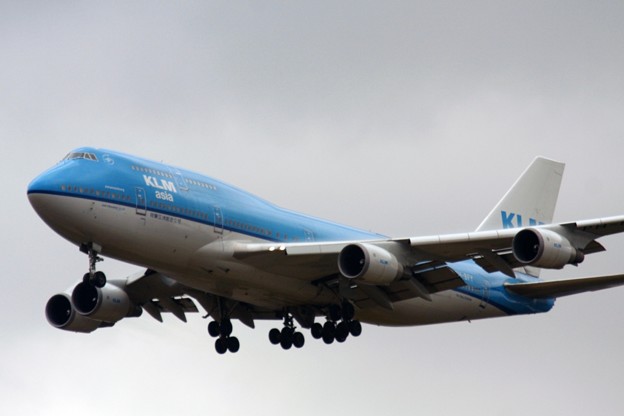 KLM  B747-400