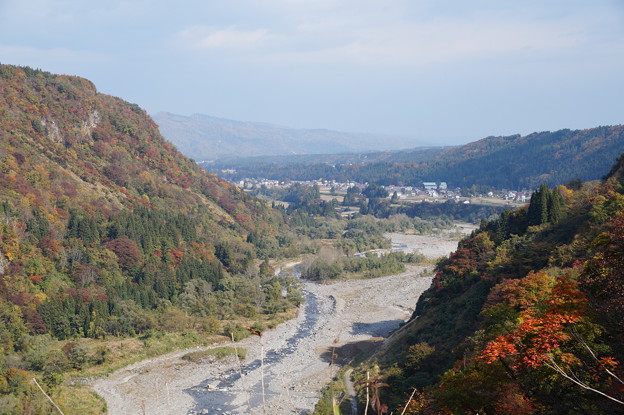 写真: 中津川と河岸段丘